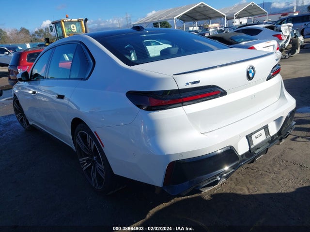 BMW 760i Xdrive 2023 WBA33EJ00PCM11386 Image 3