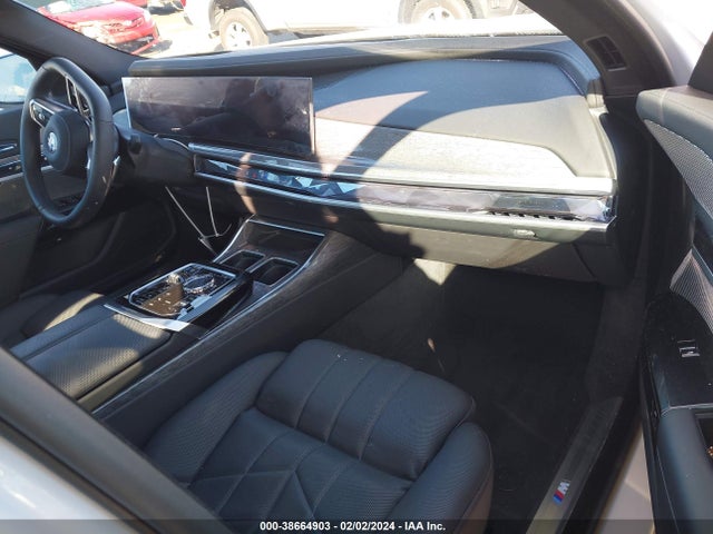 BMW 760i Xdrive 2023 WBA33EJ00PCM11386 Image 5