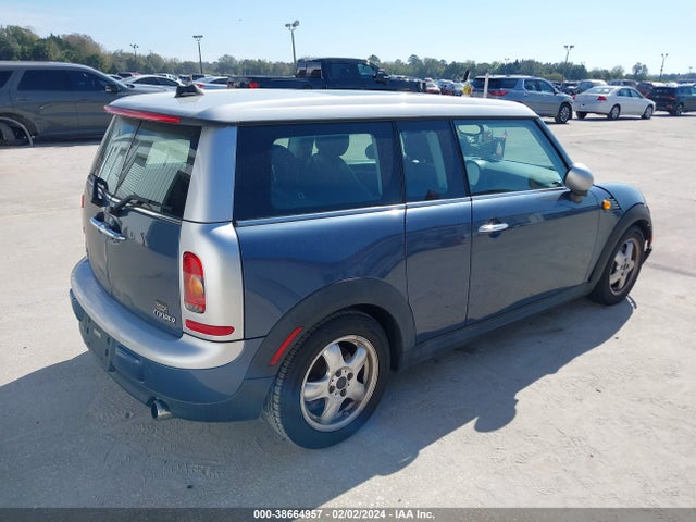2010 MINI COOPER CLUBMAN WMWML3C50ATX37178 Photo 3