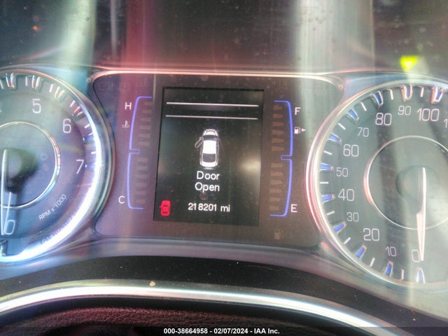 1C3CCCAB7FN702211 Chrysler 200 Limited