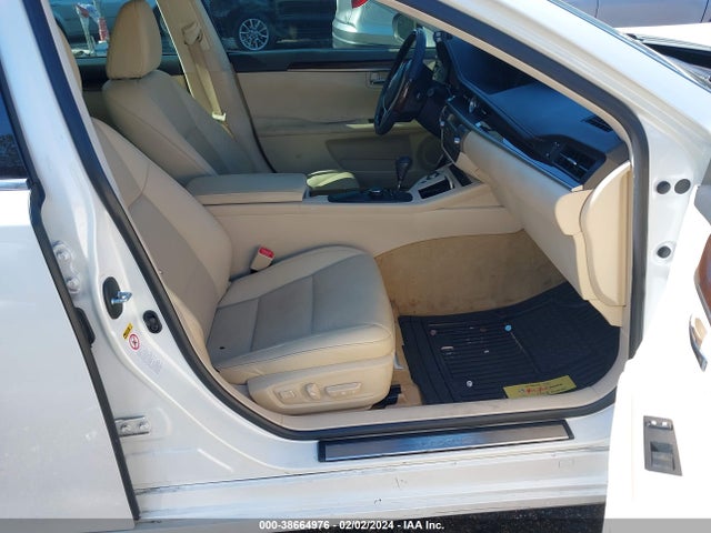 Lexus ES 350 2014 JTHBK1GG7E2144408 Image 5