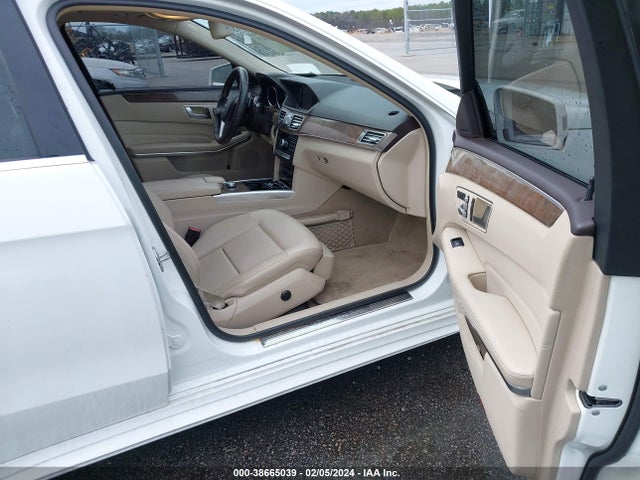 Mercedes-Benz E 350 2014 WDDHF5KB5EA982161 Image 5