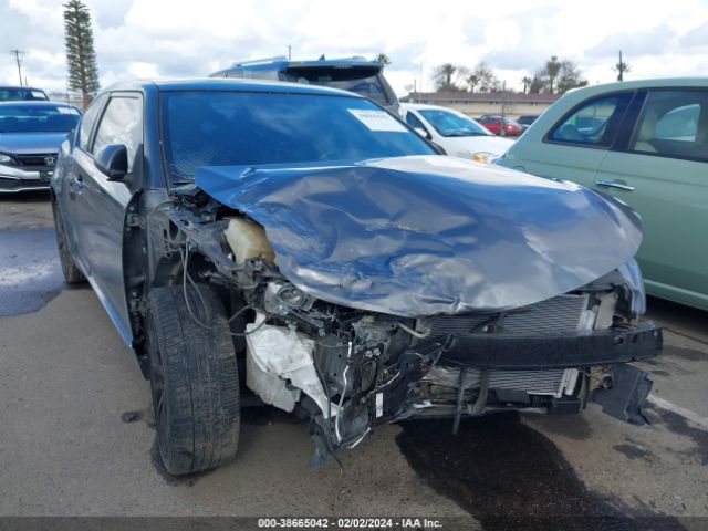 JTKJF5C71FJ011710 Scion TC