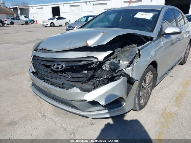 2015 HYUNDAI SONATA SPORT VIN: 5NPE34AF4FH031836