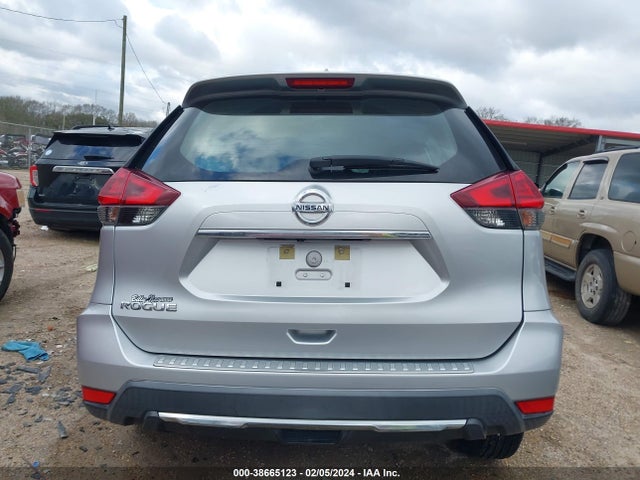 2017 NISSAN ROGUE S VIN: KNMAT2MT8HP607505