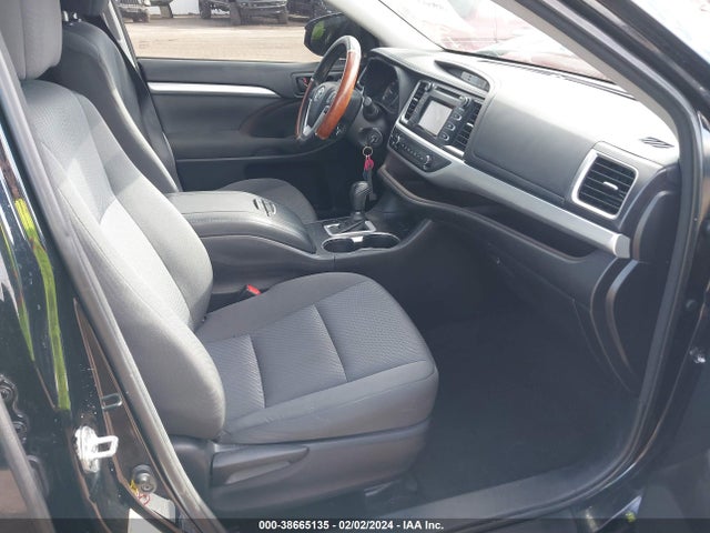 Toyota Highlander Le V6 2016 5TDBKRFH5GS300581 Image 5