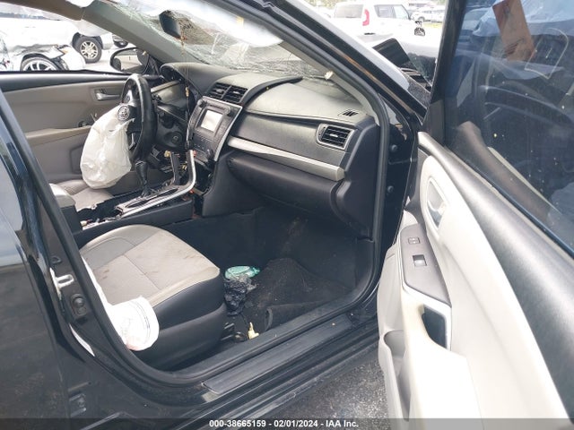 4T1BF1FK6GU188219 Toyota CAMRY SE