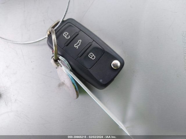 2017 VOLKSWAGEN TIGUAN WVGBV7AX9HK019253 Photo 10