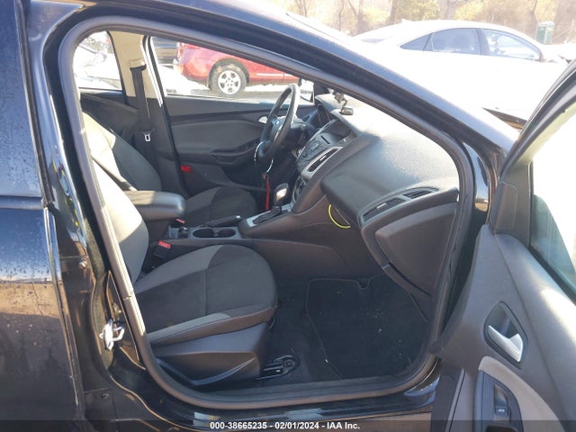 Ford FOCUS SE 2014 1FADP3F24EL380298 Image 5