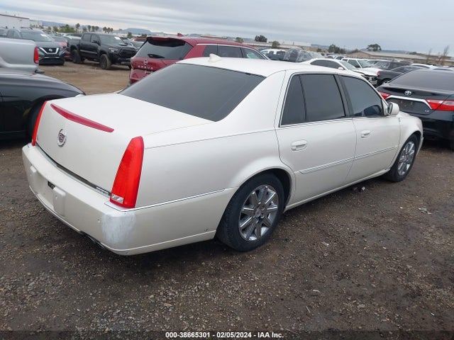 2011 CADILLAC DTS PREMIUM COLLECTION VIN: 1G6KH5E62BU129089