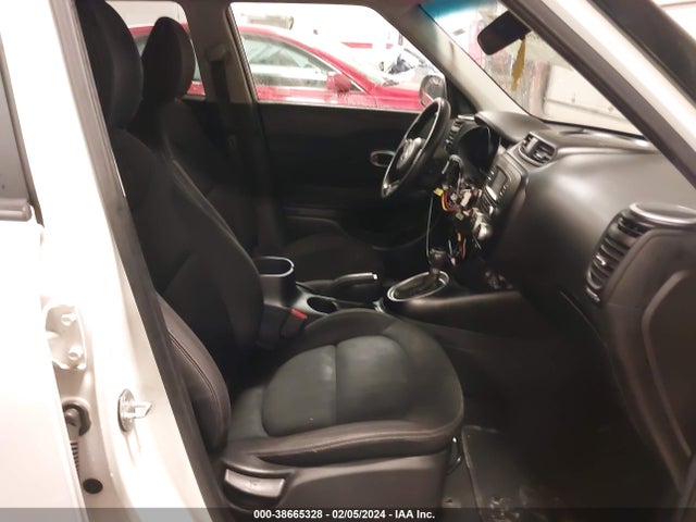 KIA Soul 2015 KNDJN2A28F7169197 Image 5
