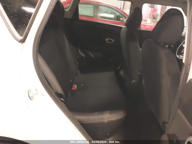KIA Soul 2015 KNDJN2A28F7169197 Image 8