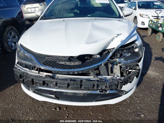Chrysler 200 C 2015 1C3CCCCB7FN680269 Image 6