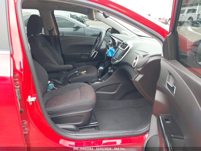 Chevrolet Sonic Lt Auto 2017 1G1JD6SB8H4166337 Image 5