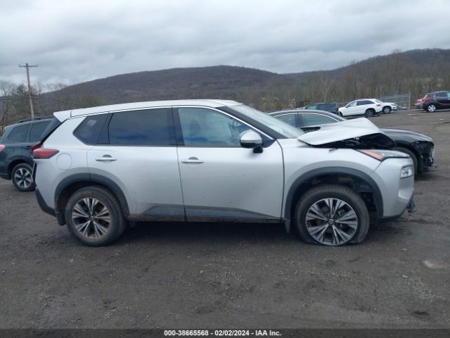 JN8AT3BB3MW218596 Nissan Rogue Sv Intelligent Awd