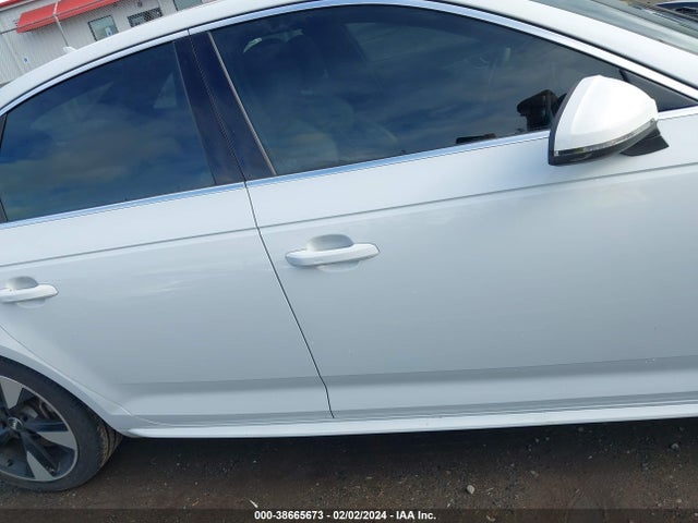 Audi A4 2.0t Premium 2017 WAUENAF4XHN014703 Image 13