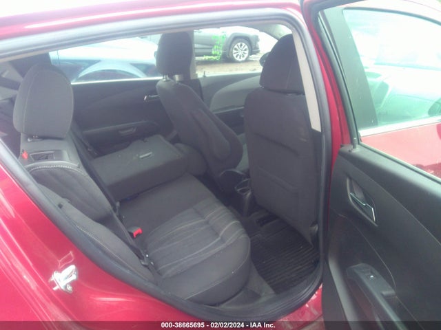 Chevrolet Sonic Lt Auto 2016 1G1JC6SH7G4121833 Image 8