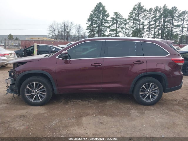 Toyota Highlander Xle 2018 5TDKZRFH7JS249507 Image 14