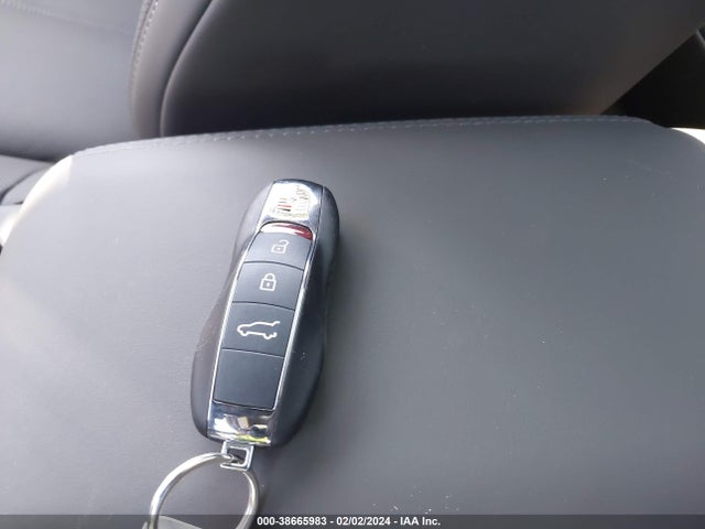 2024 PORSCHE MACAN WP1AG2A59RLB35123 Photo 10