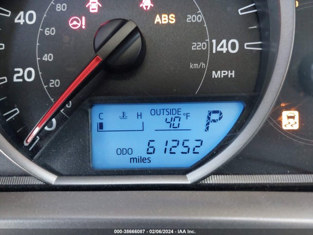 Toyota RAV4 LE 2015 JTMBFREV2FJ042978 Image 15