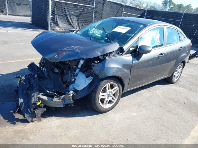 Ford FIESTA SE 2018 3FADP4BJ9JM131538 Image 2