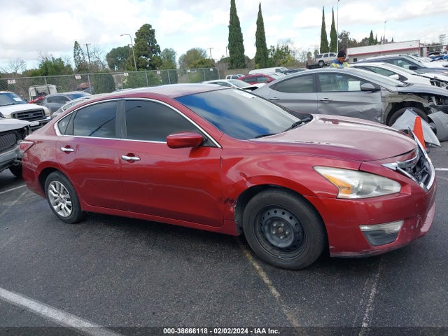Nissan Altima 2.5 S 2015 1N4AL3AP0FC568528 Image 13