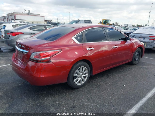 Nissan Altima 2.5 S 2015 1N4AL3AP0FC568528 Image 4
