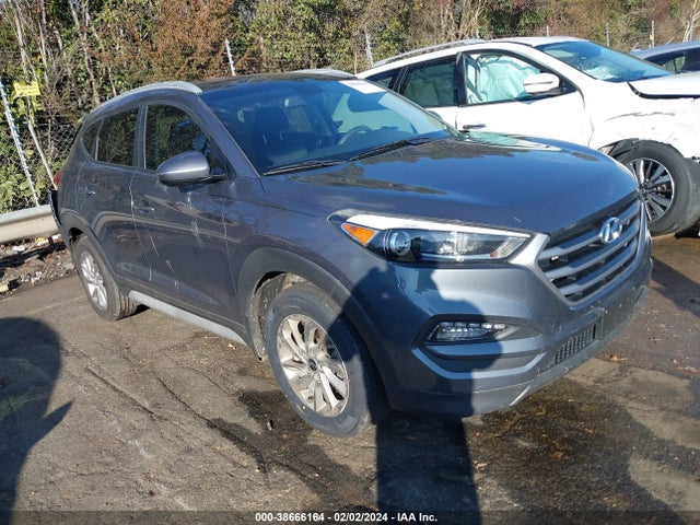 Hyundai TUCSON SE 2017 KM8J33A45HU393038 Image 1