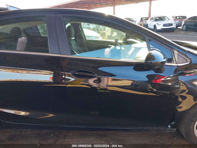 Chevrolet Cruze Lt Auto 2018 1G1BE5SM2J7141743 Image 13