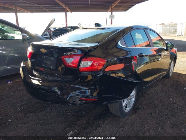 Chevrolet Cruze Lt Auto 2018 1G1BE5SM2J7141743 Image 4