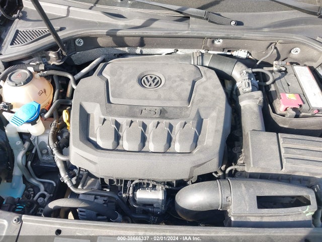 1VWLA7A39KC004011 Volkswagen Passat 2.0t Wolfsburg Edition