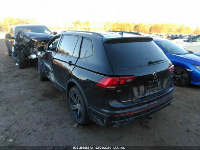 3VV8B7AX1PM139628 Volkswagen Tiguan 2.0t Se R-line Black