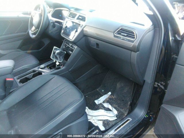 3VV8B7AX1PM139628 Volkswagen Tiguan 2.0t Se R-line Black
