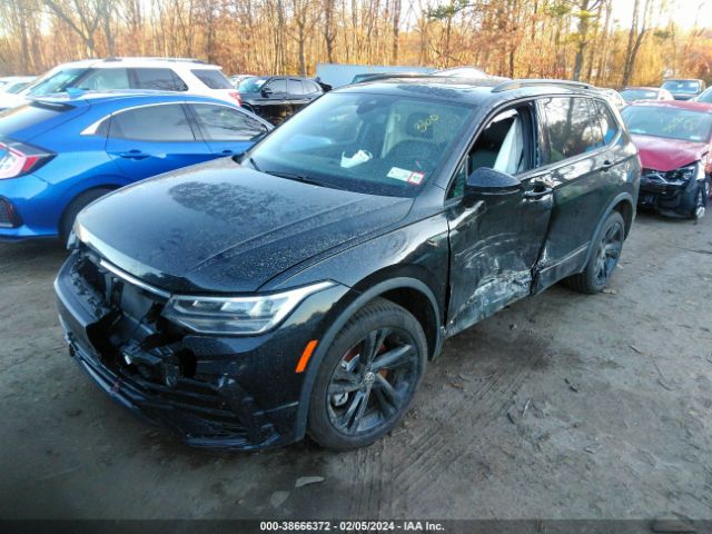 3VV8B7AX1PM139628 Volkswagen Tiguan 2.0t Se R-line Black
