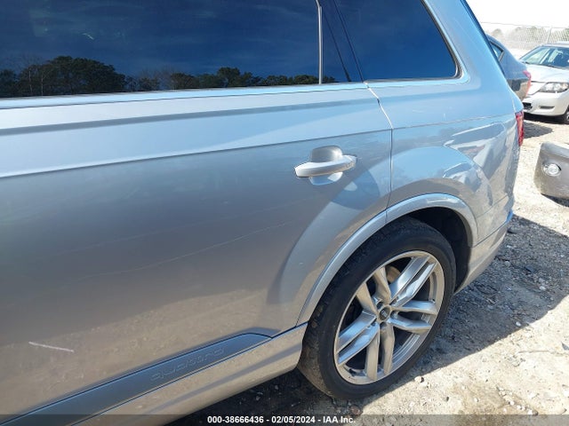 WA1VAAF73JD044091 Audi Q7 3.0t Premium