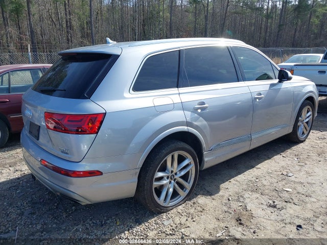 WA1VAAF73JD044091 Audi Q7 3.0t Premium