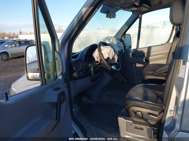 WD4FE7CDXHP500792 Mercedes-Benz Sprinter 2500 Standard Roof V6