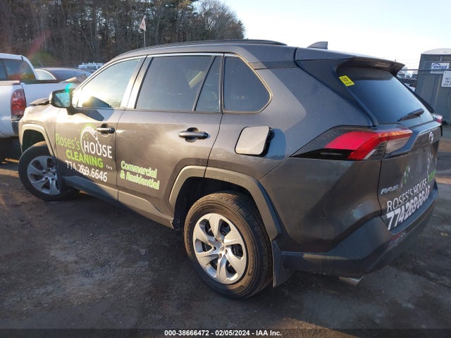 Toyota RAV4 LE 2019 2T3F1RFV5KW047201 Image 3