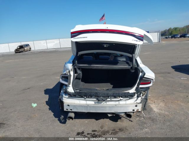 2C3CDXEJ8GH285861 Dodge Charger Srt 392