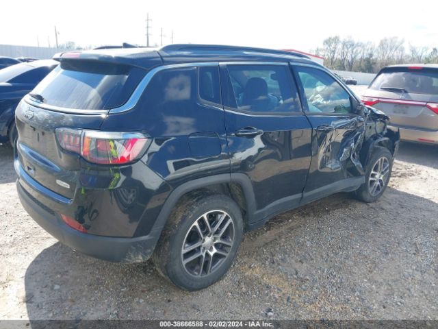 3C4NJCBB8KT743482 Jeep Compass Sun And Wheel Fwd