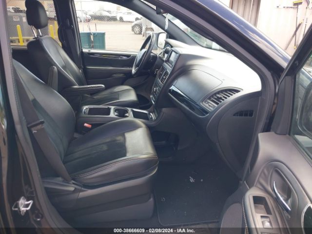2C4RDGCG6KR502713 Dodge Grand Caravan Sxt