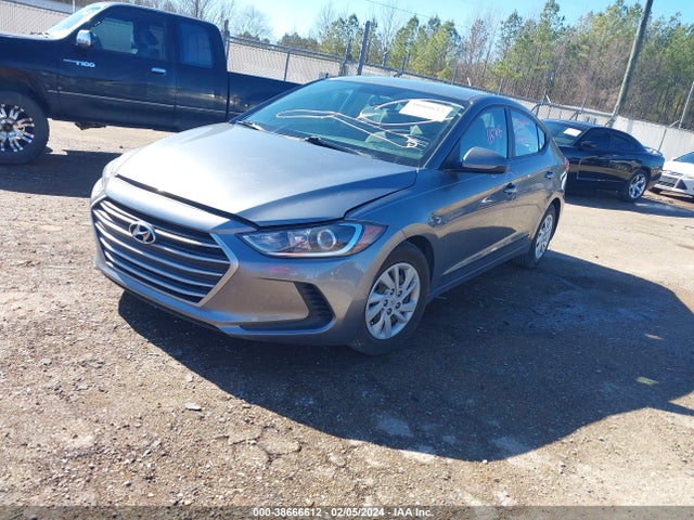Hyundai ELANTRA SE 2018 5NPD74LF3JH286127 Image 2