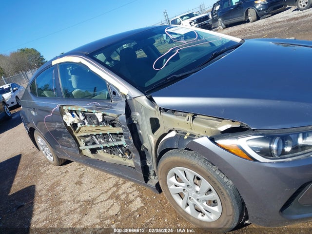 Hyundai ELANTRA SE 2018 5NPD74LF3JH286127 Image 6