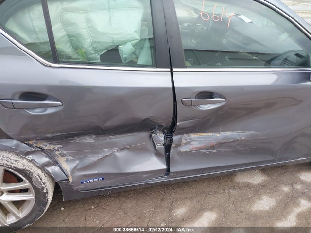 JTHKD5BH7F2221166 Lexus CT 200H