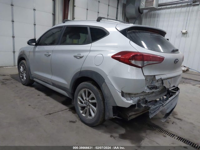 Hyundai TUCSON SE 2017 KM8J3CA42HU400897 Image 3