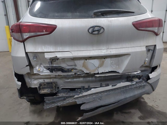 Hyundai TUCSON SE 2017 KM8J3CA42HU400897 Image 6