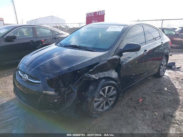 Hyundai Accent Value Edition 2017 KMHCT4AE3HU369862 Image 2