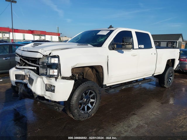 Chevrolet Silverado 2500hd Lt 2018 1GC1KVEY2JF239025 Image 2