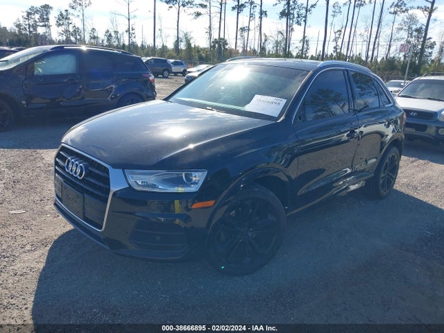 WA1JCCFS6HR005890 Audi Q3 2.0t Premium