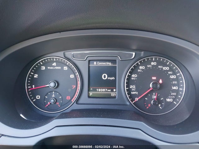 WA1JCCFS6HR005890 Audi Q3 2.0t Premium